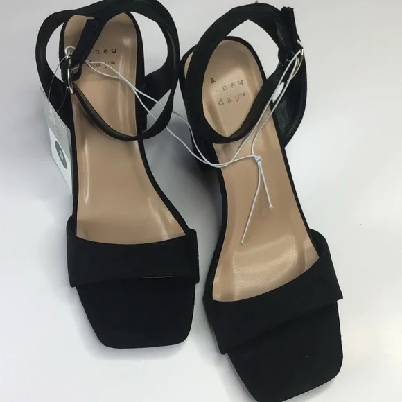 A NewDay Black Thick Heel Shoes Ankle Strap heeled sandal - Picture 4 of 13